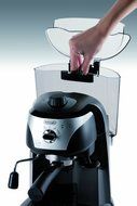De'Longhi EC220b 15-Bar Pump Driven Espresso Maker N5