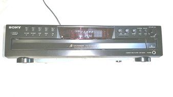 Sony CDP-CE375 5-Disc Carousel-Style CD Changer (Discontinued by Manufacturer) NO REMOTE N2