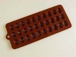 Sarah Janes Silicone 30 Cell Chocolate Mould - Coffee Beans N2