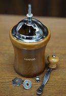 Hario Dome Coffee Grinder N4