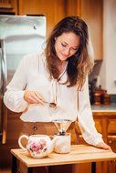 Premium Pour Over Coffee Filter 3-4 cup - Stainless Steel with Ultra Fine Weave, Reusable Eco-Friendly Dripper... N6