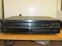 Yahama Cdc-565 5 Disc Cd Changer Player N2