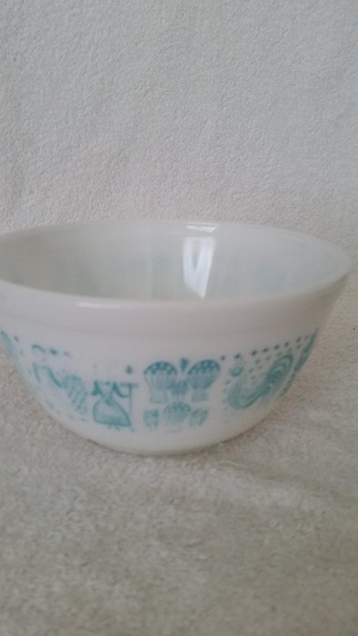 PYREX #402 CINDERELLA BUTTERPRINT MIXING BOWL 1-1/2 QUART N2