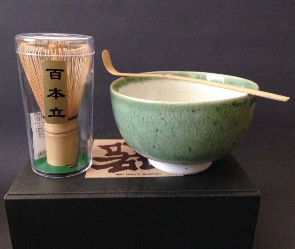 Japanese Porcelain Oribe Matcha Bowl with Spoon & 100 Count Whisk Tea Ceremony Gift Set