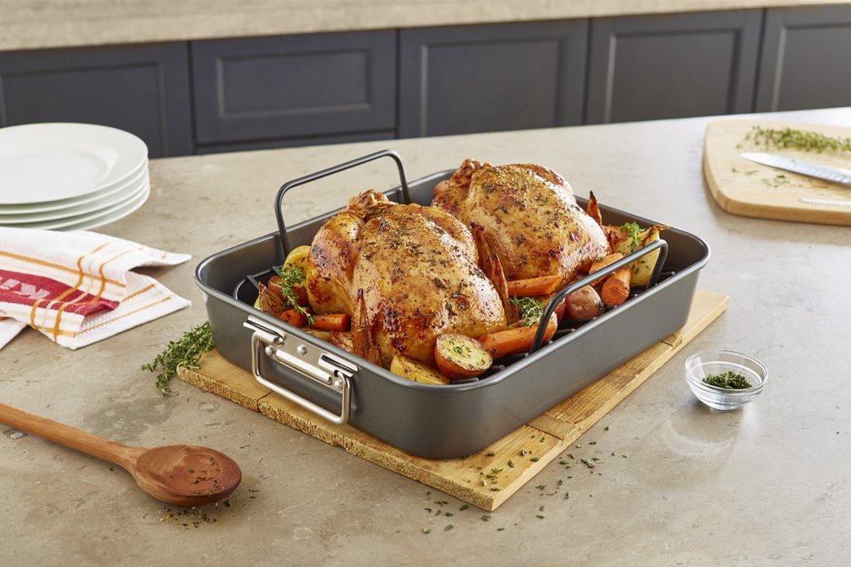 KitchenAid KitchenAid KBNSO16RP 16" Aluminized Steel Roaster with Rack - Nonstick N2