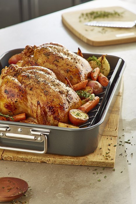 KitchenAid KitchenAid KBNSO16RP 16" Aluminized Steel Roaster with Rack - Nonstick N3