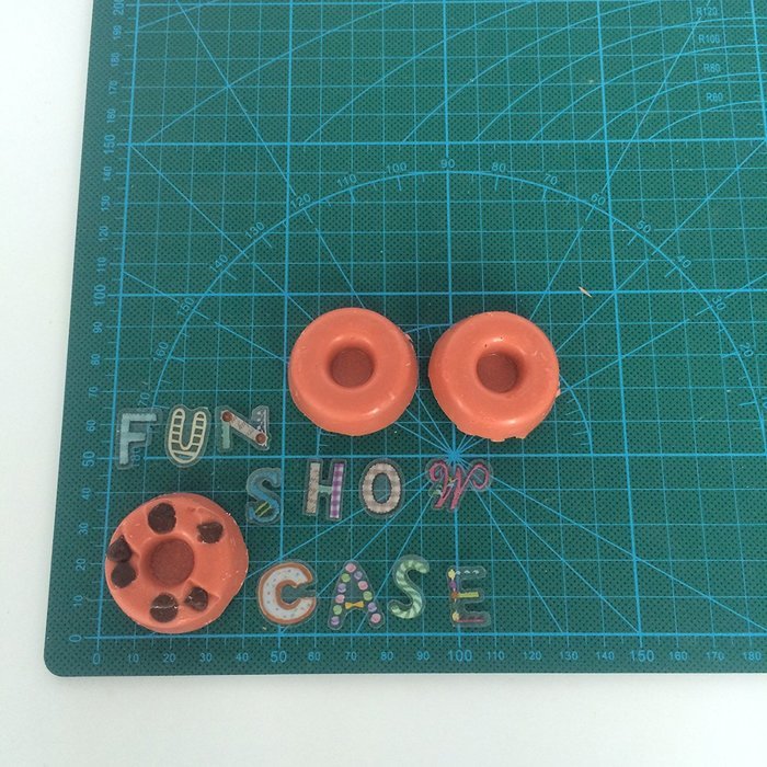 Funshowcase Mini Donut Silicone Mold 18 Cavity 30x17x1cm N6