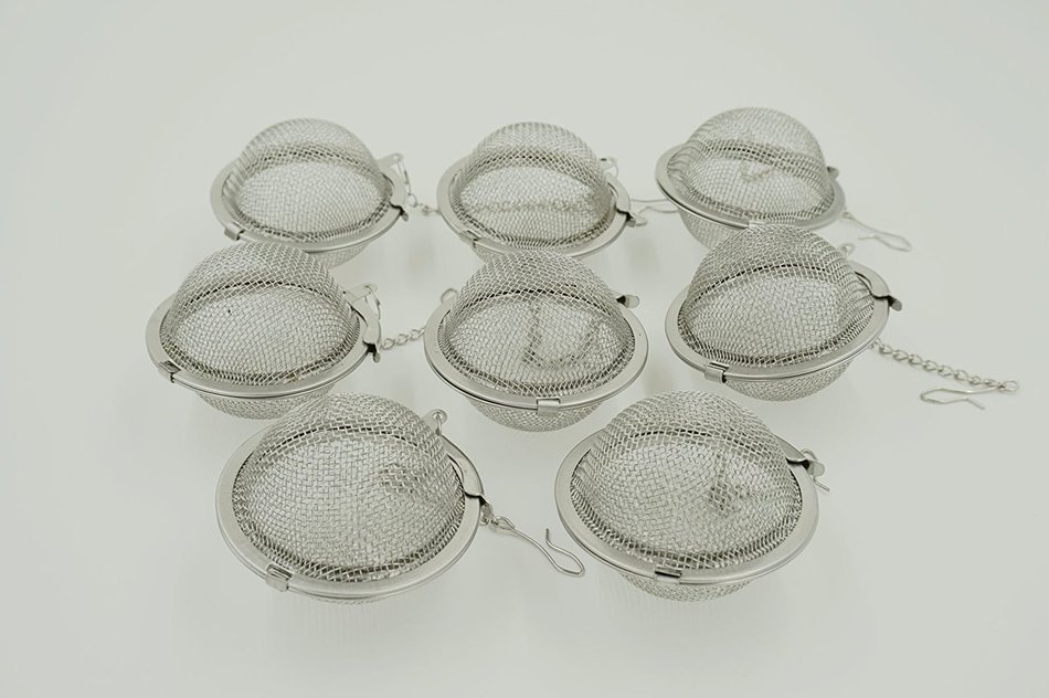 Sunreek&trade;New Stainless Steel Mesh Tea Balls -Quality Stainless Steel - Durable and Rust Resistant(Pack of 8) N5