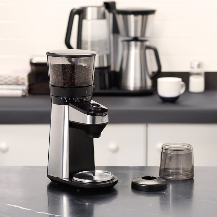 OXO On Conical Burr Coffee Grinder with Intelligent Dosing Scale N6