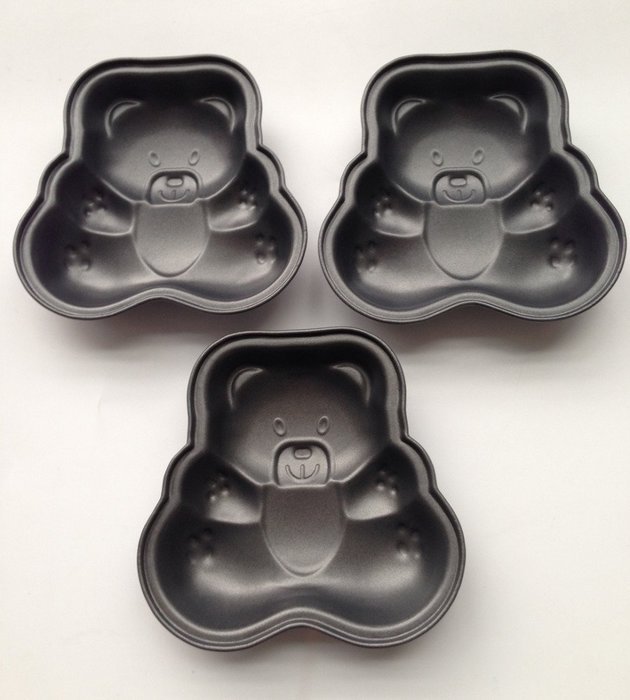 Yunko 3 Pack Nonstick Mini Pie Pans 5.1 inch Tarts,Tartlets,Cupcakes,Pies,Cheesecakes,Bread,Jelly,Pudding Mold... N14