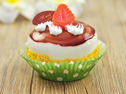 100 PCS Green w/ White Polka Dot Paper Cupcake Cups N3