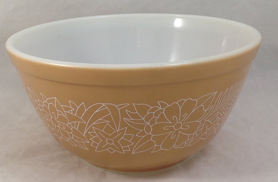 Vintage 1978 Pyrex 1.5 Quart Beige WOODLAND Pattern Nesting Batter Mixing Bowl N2