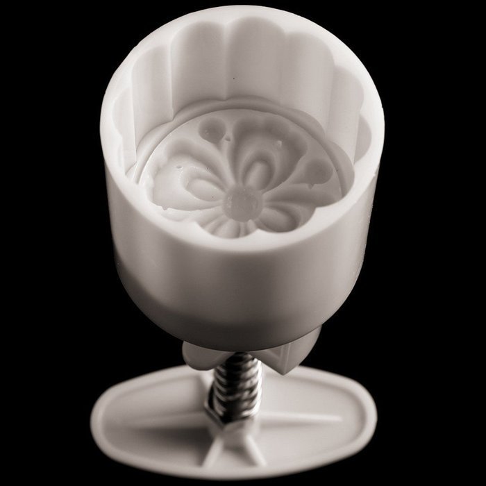 Home Product 4 Stamps DIY RS Moon Cake Mooncake Decoration Flowers Round Baking Mold Mould N3