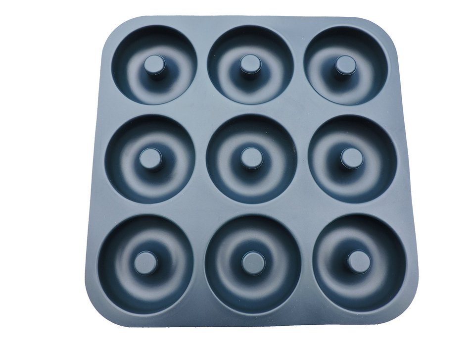Large Professional Grade Non-Stick Silicone Donut Pan, Makes 9 Full Size Donuts, BPA Free, Oven, Dishwasher and... N2