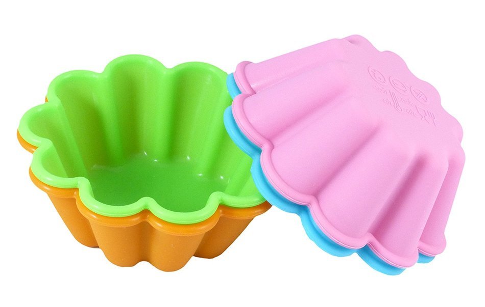 Bakerpan Silicone Mini Cake Pan, Flower Shape Large Muffin Cup, 3 1/2 Inch Baking Cups, 4 Pack N2