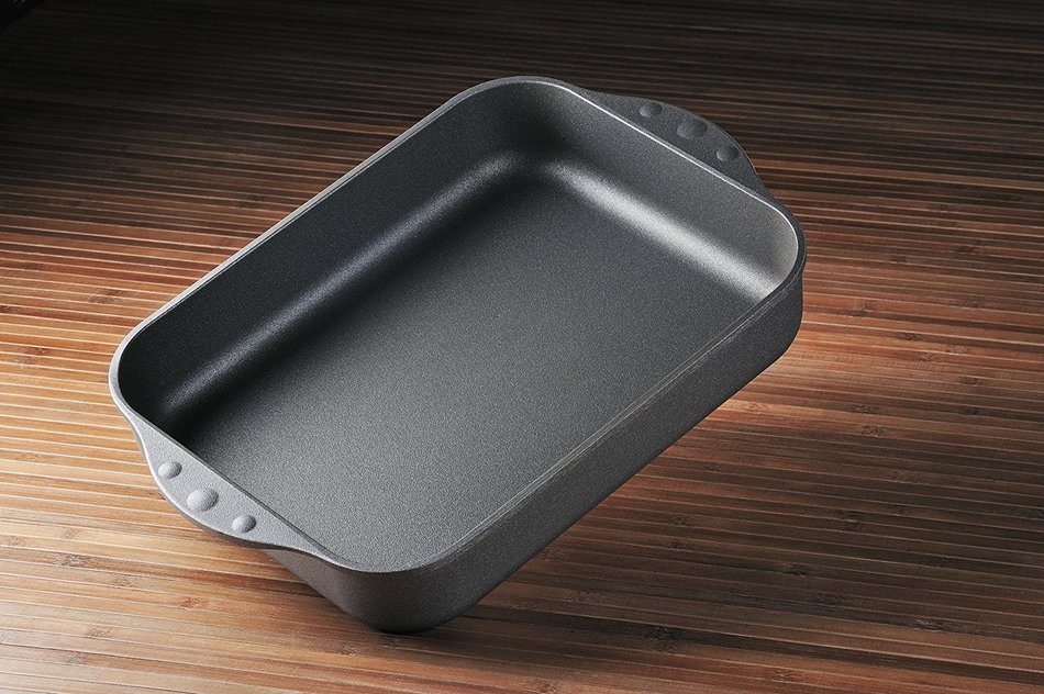 Swiss Diamond Nonstick Roasting Pan - 4.5 qt