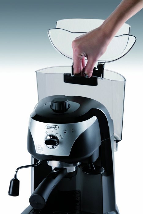 De'Longhi EC220b 15-Bar Pump Driven Espresso Maker N5