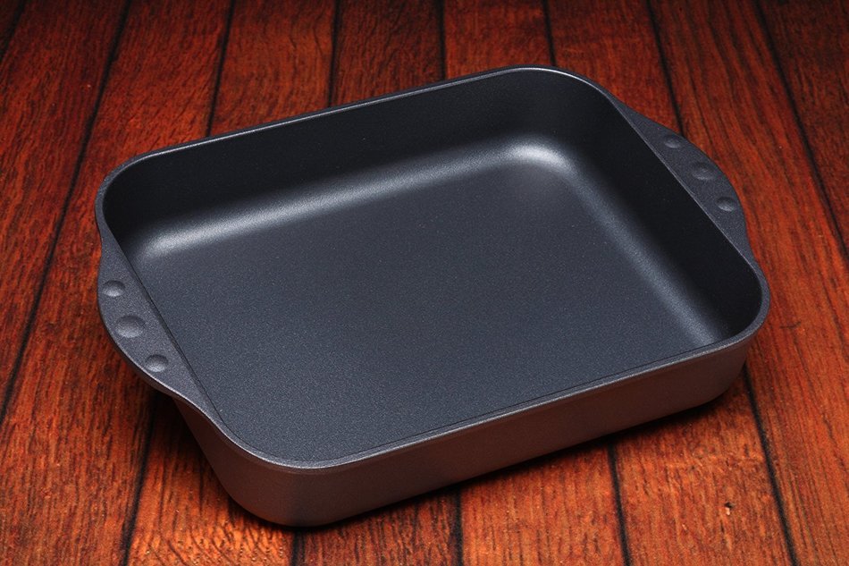 Swiss Diamond Nonstick Roasting Pan - 4.5 qt N2