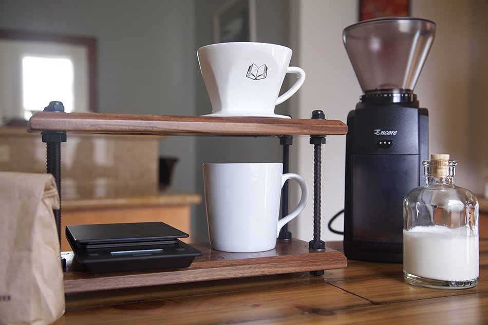Opus Macaw Pour Over Coffee Stand (Walnut, 7.5Wx14L) N3