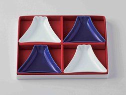 Saikai Pottery Mt.Fuji shaped small plates (4 Plates!)Blue and White 51602 from Japan N2