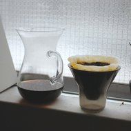 300 ml (2 Cups) Carafe Coffee Set with 20 Filters by Kinto for "Slow" Coffee N4