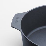 Woll Diamond Plus/Diamond Lite Induction Oval Roaster with Lid, 6.3 Quart N5