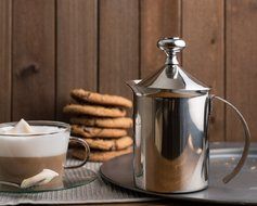 Bellemain Stainless Steel Hand Pump Milk Frother, 14 oz. capacity N7