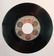 THE BEATLES "THE BEATLES MOVIE MEDLEY" CAPITOL B-5107 7" 45 RPM RECORD N2