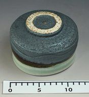 [Matcha Bowl] Mino-yaki Blue ground 'Kaniri' Matcha Chawan [Japan Import] N3