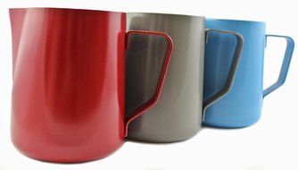 Zoie + Chloe 20 oz Non-Stick Stainless Steel Milk Steaming & Frothing Pitcher (600ml) - Coffee Latte Cappuccino N6