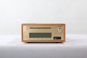 SONGSUN Compact Disc Player with USB and iPod Digital Interface （wood） N6