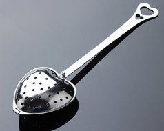 C-Pioneer Heart Shape Stainless Steel Tea Infuser Spoon Strainer Steeper Handle Shower N4