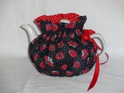2 Cup Lady Bug Reversible Tea Pot Cozy