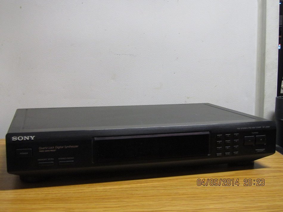 SONY FM Stereo FM-AM TUNER ST-JX661 N3