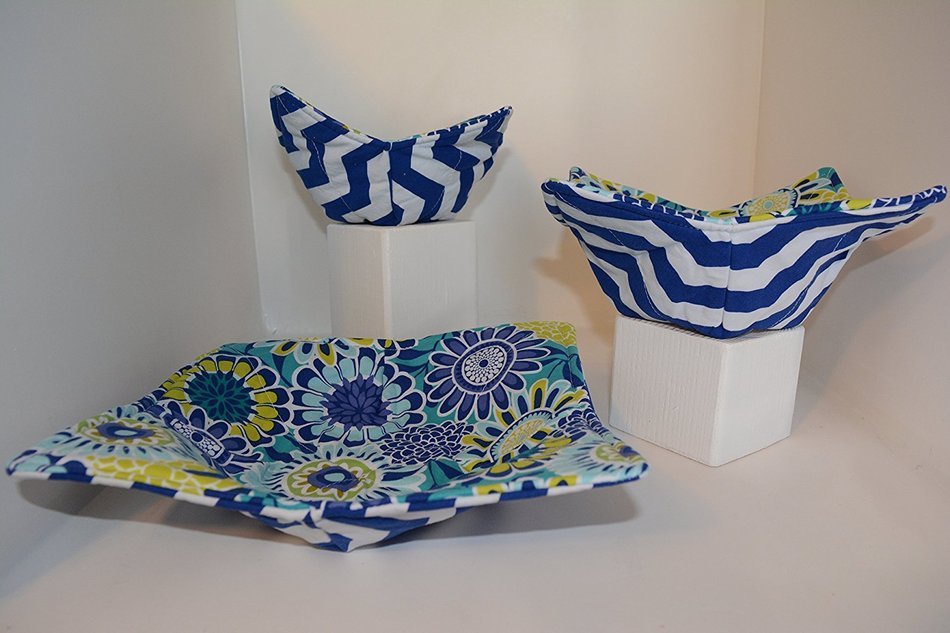 Microwave Dish Cozies // Reversible // Set of 3 // 1 Small Bowl // 1 Medium Bowl // 1 Dinner Plate // Blue Boutique N7