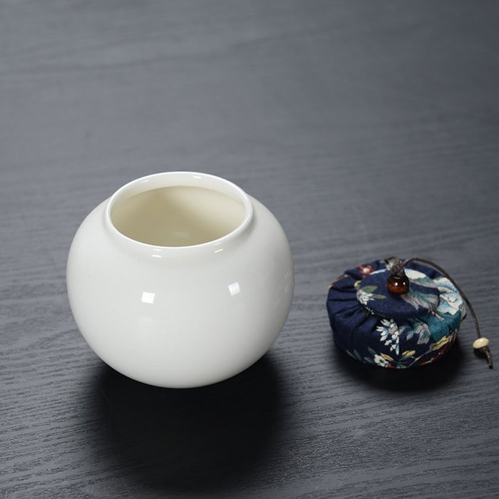 XDOBO China Ceramic High Capacity Square Tea Tin Seal Pot Tea Storage Canister (A) N6
