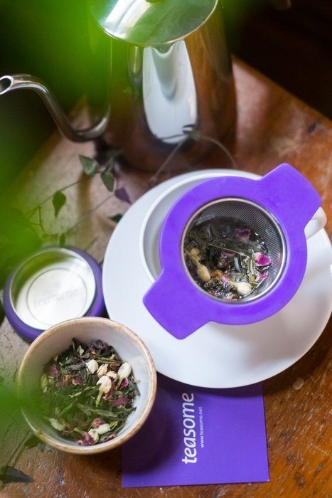Tea Strainer:- Fine Mesh Stainless Steel Tea Infuser for Loose Leaf Tea - Perfect For All Your Favourites including... N14