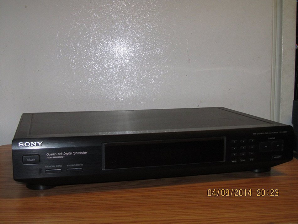 SONY FM Stereo FM-AM TUNER ST-JX661 N4