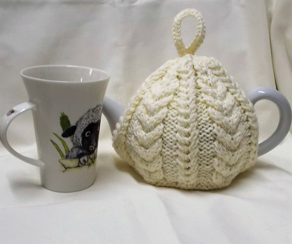 Hand knitted Tea cosy, handmade teacosies, fits a 2 - 4 cup tea pot