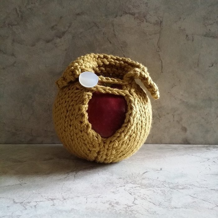 Apple Cozy Hand Knit Cotton 15mm round Button Dijon Mustard N4