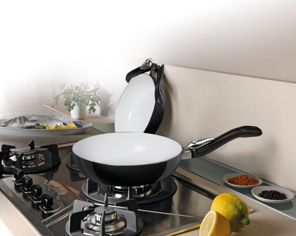 Bialetti Aeternum: Spazio System Plus Pan &Oslash; 26 cm [ Italian Import ] N6