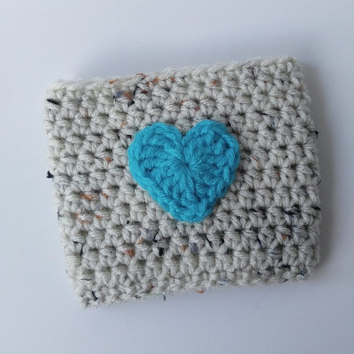Crochet Coffee Sleeve Oatmeal with Turquoise Heart N3