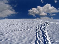 snow tracks traces mountain