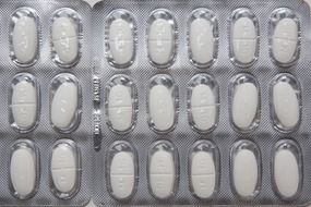 pills capsule