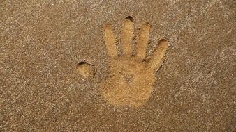 hand print sand decal design