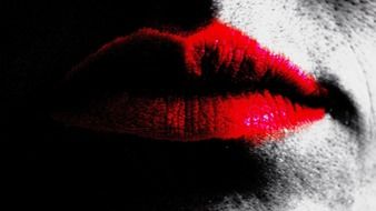 lips kiss lighting effect red