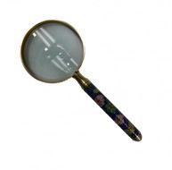 magnifying glass photo color