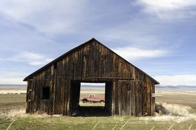 barn old an through truck