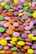 Rainbow dragee