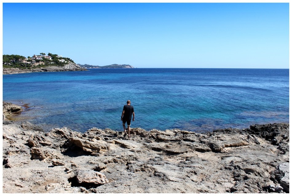 sea coast booked bank cliff